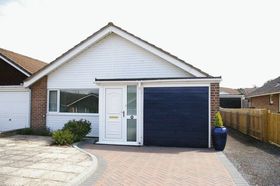 2 bedroom Detached f...